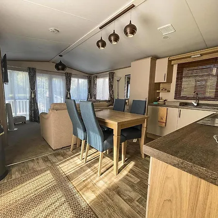 Beautiful Caravan With Decking At Carlton Meres Holiday Park, Suffolk Ref 60001M Saxmundham Exterior photo